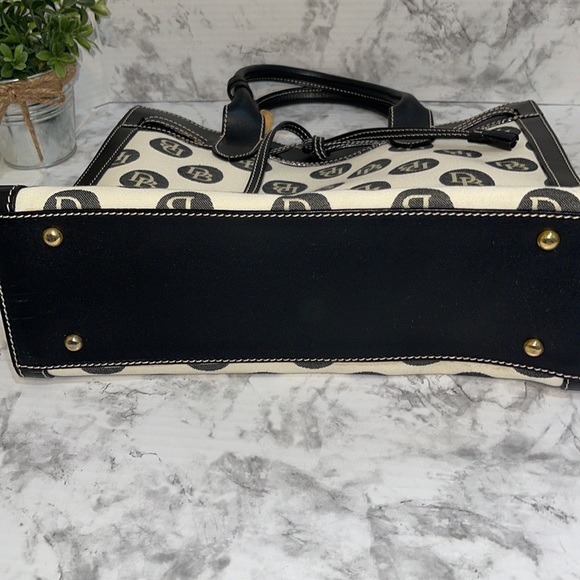 NWT Dooney & Bourke Alto Tassle Tote - Picture 5 of 12